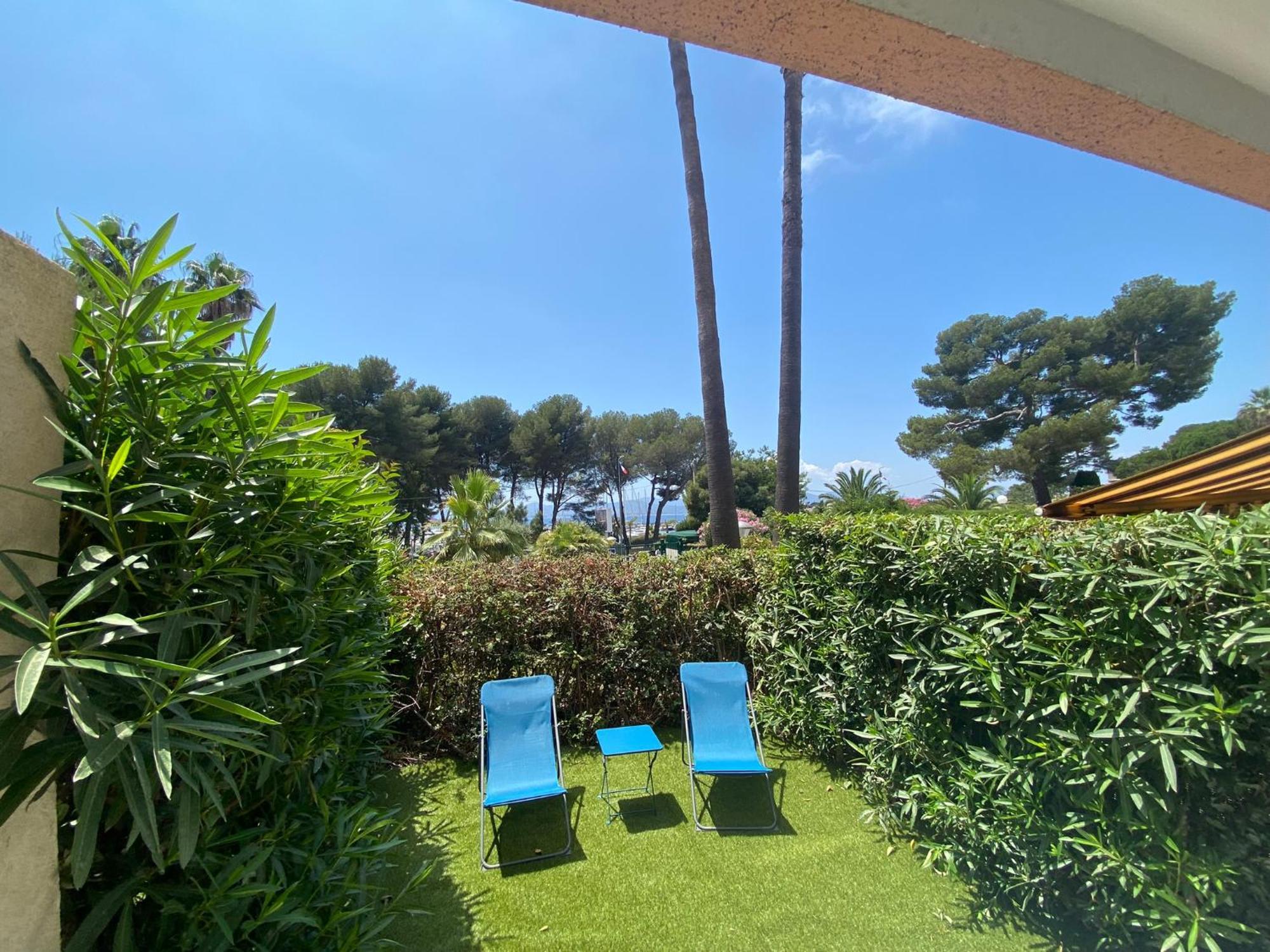 Appartement Face Mer Et Port Santa Lucia Climatise Et Wifi Saint-Raphael  Ngoại thất bức ảnh