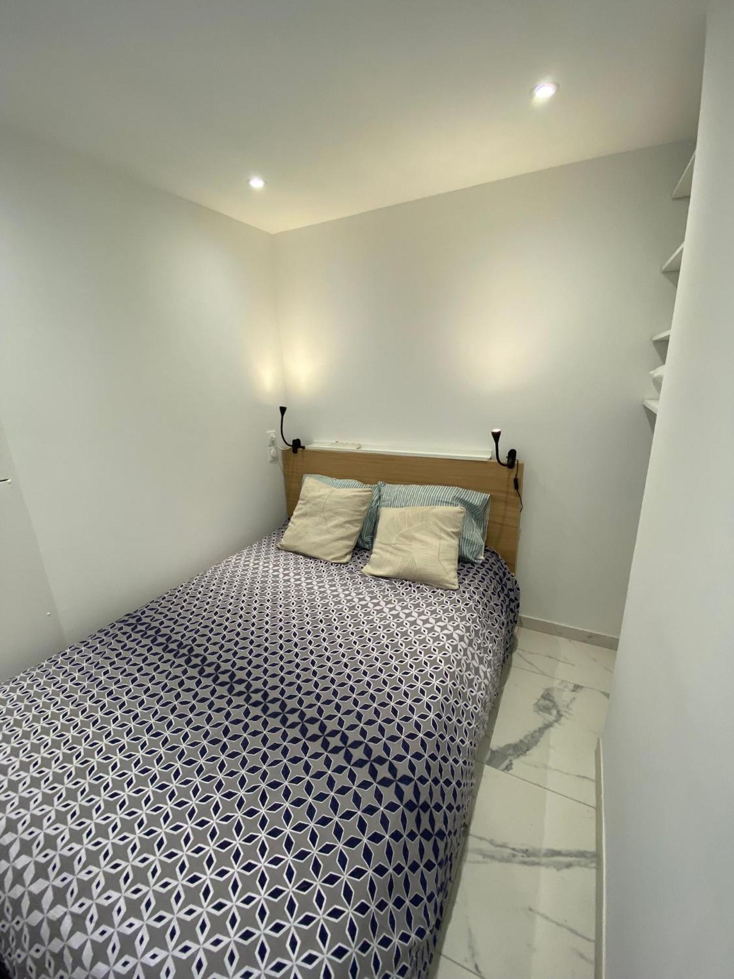 Appartement Face Mer Et Port Santa Lucia Climatise Et Wifi Saint-Raphael  Ngoại thất bức ảnh